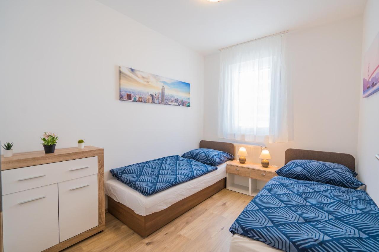 Gemini Apartments Siofok I., Iii. المظهر الخارجي الصورة