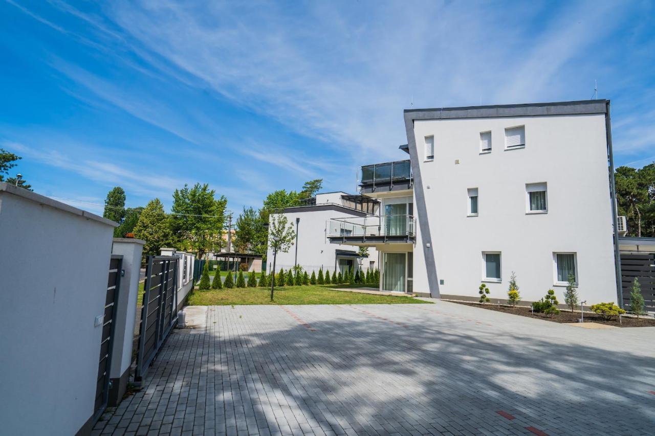 Gemini Apartments Siofok I., Iii. المظهر الخارجي الصورة