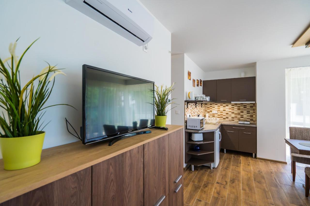 Gemini Apartments Siofok I., Iii. المظهر الخارجي الصورة