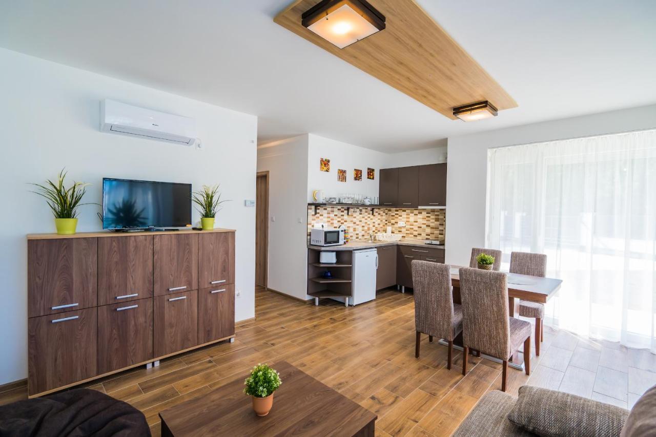 Gemini Apartments Siofok I., Iii. المظهر الخارجي الصورة