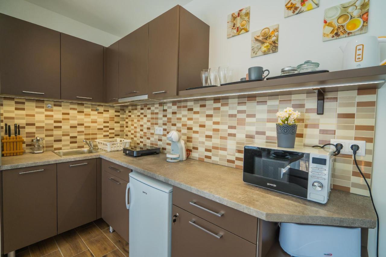 Gemini Apartments Siofok I., Iii. المظهر الخارجي الصورة